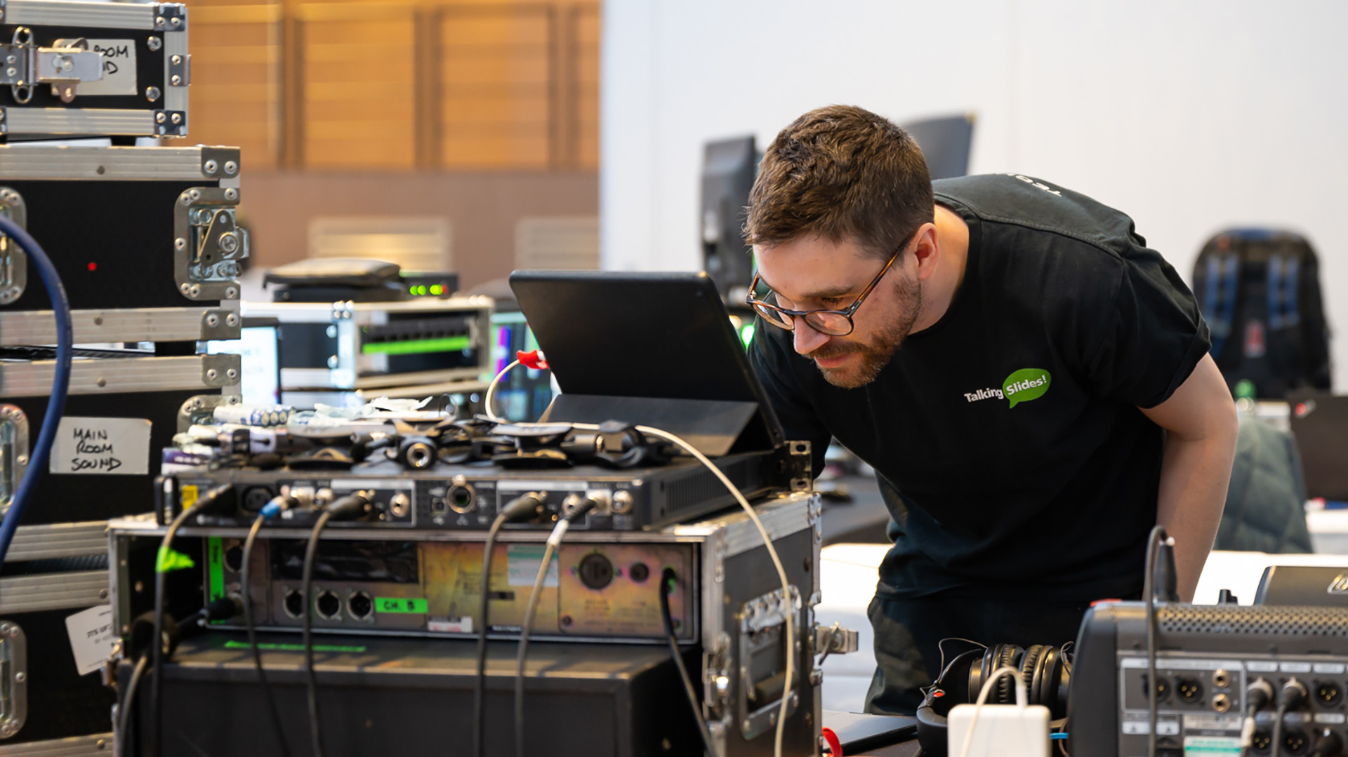 Professional Av AV Professionals | Key to Successful Conference Productions